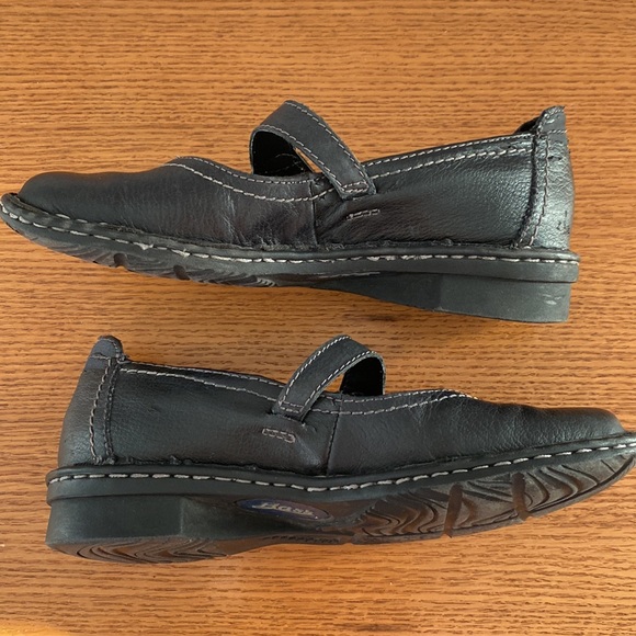 Bass Bryant Mary Jane black leather slip on shoes with white stitching. … - Picture 3 of 13